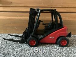 Bruder Forklift Truck Linde 116 Scale Very Good Condition