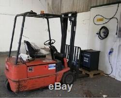 Electric Fork Lift Truck. Linde E16S. Rated 1600 kilos 3250 height