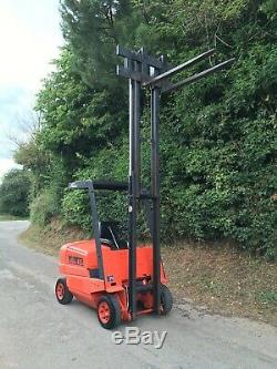 LINDE HD15 forklift truck 1.5 ton lift gas lpg LOW MAST 2.1 M container DIESEL