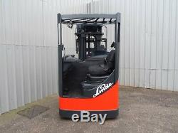 LINDE R14s USED ELECTRIC REACH FORKLIFT TRUCK. (#2572)