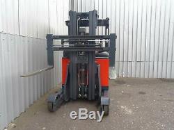 LINDE R25s USED ELECTRIC REACH FORKLIFT TRUCK. (#2413)