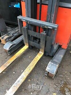 Linde 1.4 Ton Reach Truck Forklift. Vat Will Be Added