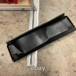 Linde H25CT/600 3924324214 COVER 12x39 SEAT SIT-DOWN RIDER FORK LIFT TRUCK