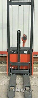 Linde L10 Electric Pallet Stacker Forklift Pedestrian Powered Fork Lift Truck