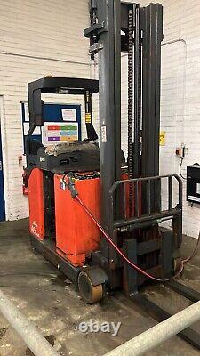 Linde R20S Electric Reach Truck/Narrow Aisle Forklifts/ 6.8 Meters Lift Height