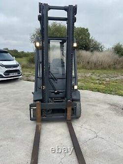 Linde forklift diesel Truck 2.0t Capacity. HIRE ONLY