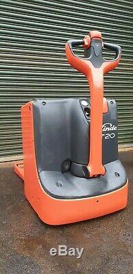 Linde t20 1152 electric pallet truck euro spec 2000kg capacity 2012 year