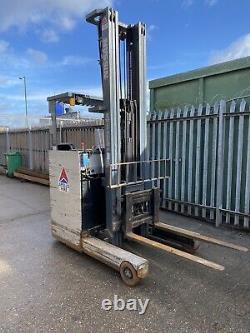 Nissan BT Reach Truck/Forklift- Electric Aisle Hyster, Linde FREE DELIVERY 100mi