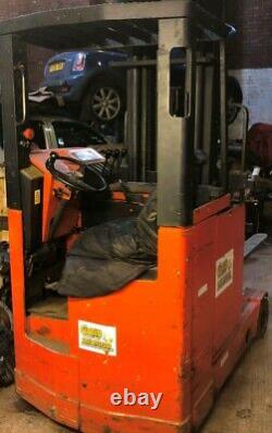 Lansing Linde R20 Pn Electric Forklift Reach Truck Rupture Pour Les Pièces Seulement